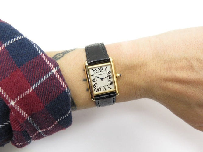 Montre montre tank louis CARTIER 2442 quartz 30 mm en or 18k crocodile 58 Facettes 220473