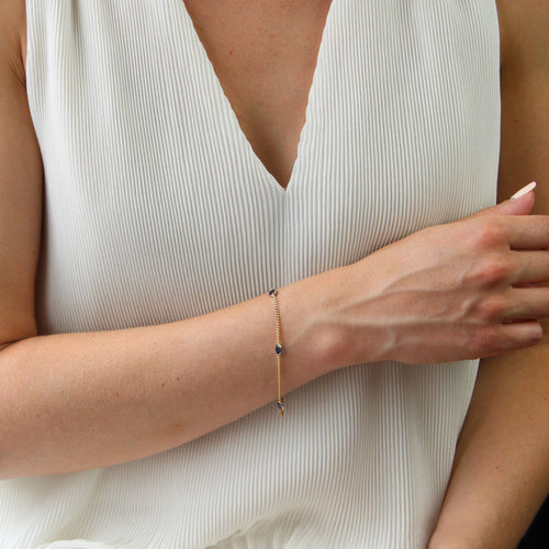 Bracelet Bracelet saphirs et chaine en or 58 Facettes 23-178