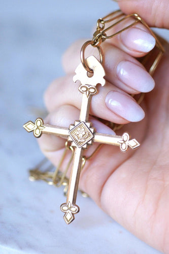 Pendentif Croix Jeannette ancienne régionale en or rose 18Kt 58 Facettes