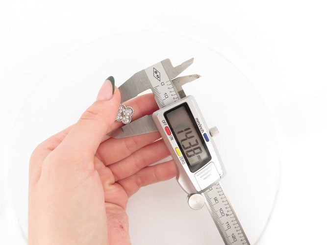 Bague 52 vintage bague VAN CLEEF & ARPELS alhambra or diamants 58 Facettes 258547