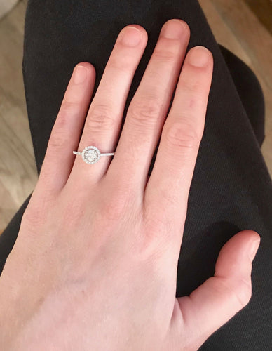 Bague 52 Bague Diamant 0.33 Carats Pavage Diamants 0.16 Carat Or Gris 18 Carats 58 Facettes BD112