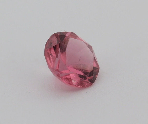 Gemstone Saphir rose non chauffée 0.84cts 58 Facettes 113