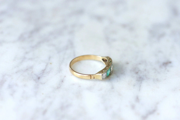 Bague Bague jarretière diamants et émeraudes 58 Facettes