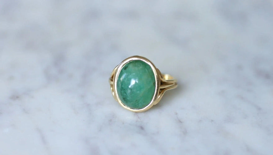 Bague Bague Or jaune cabochon d'Emeraude 58 Facettes
