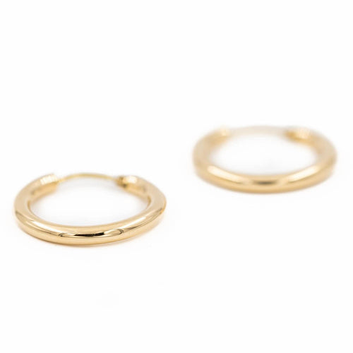 Boucles d'oreilles Boucles d'oreilles Créoles Or jaune 58 Facettes 2225486CN