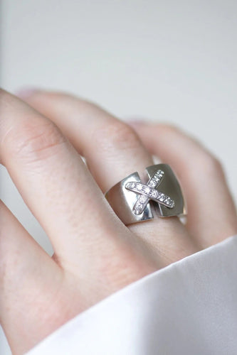 Bague 52 CHAUMET - Bague "Liens croisés" Or blanc Diamants 58 Facettes