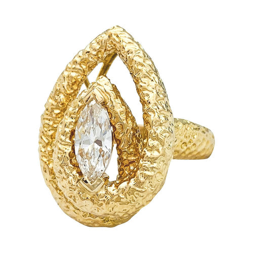 Bague 53 Bague Van Cleef & Arpels, or jaune, diamant navette. 58 Facettes 31107