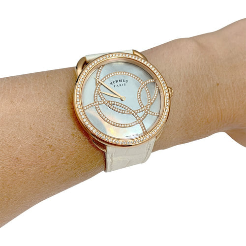 Montre Montre Hermès "Arceau", or rose, diamants et cuir. 58 Facettes 31677
