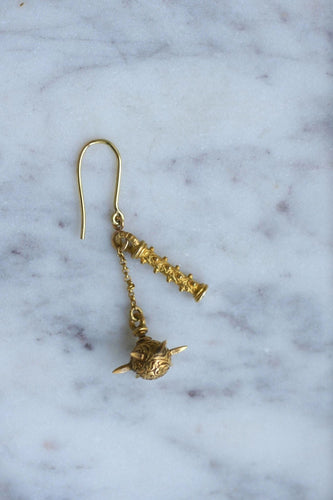 Boucles d'oreilles Mono boucle d'oreille fléau médiéval en or 58 Facettes