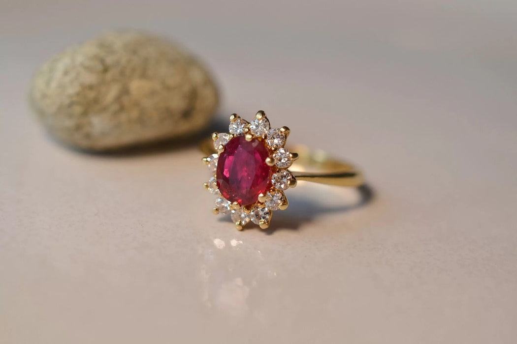 Bague Marguerite Rubis et Diamants 58 Facettes Ref1823