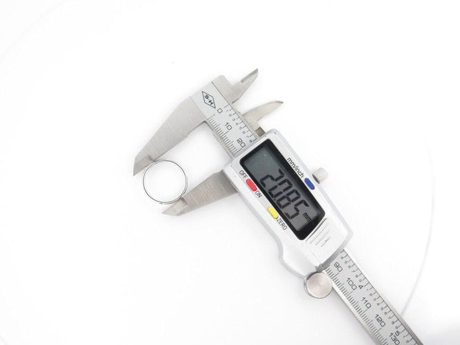 Bague 54 bague POMELLATO alliance lucciole 6 saphirs bleus t54 or blanc 58 Facettes 244393