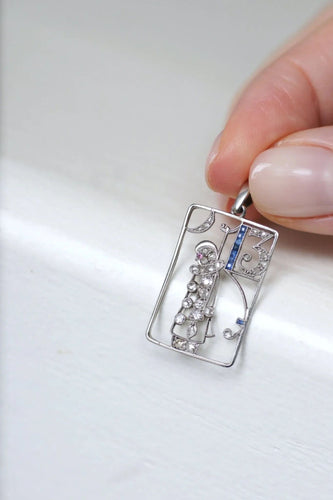 Pendentif Breloque Pierrot Art Déco saphirs et diamants 58 Facettes