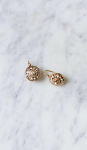 Boucles d'oreilles Dormeuses anciennes disque perles 58 Facettes