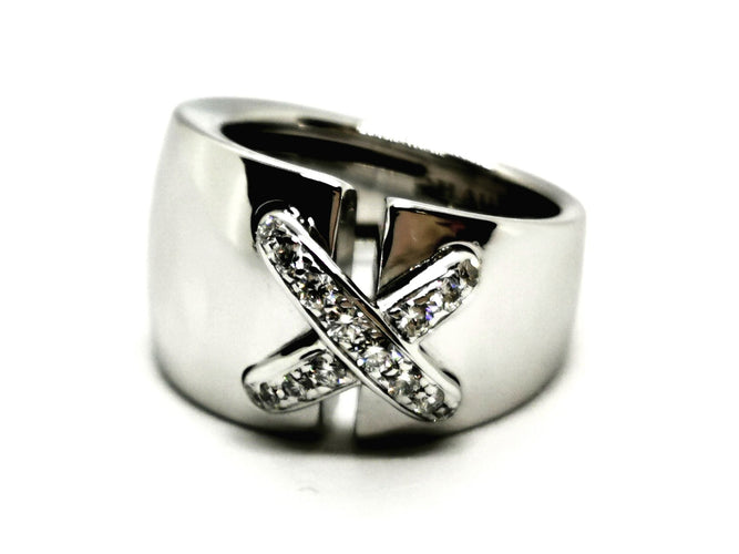 Chaumet Prsten s diamantem z bílého zlata