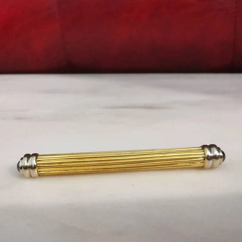 Broche Pince à cravate en or jaune et blanc Hématite 58 Facettes