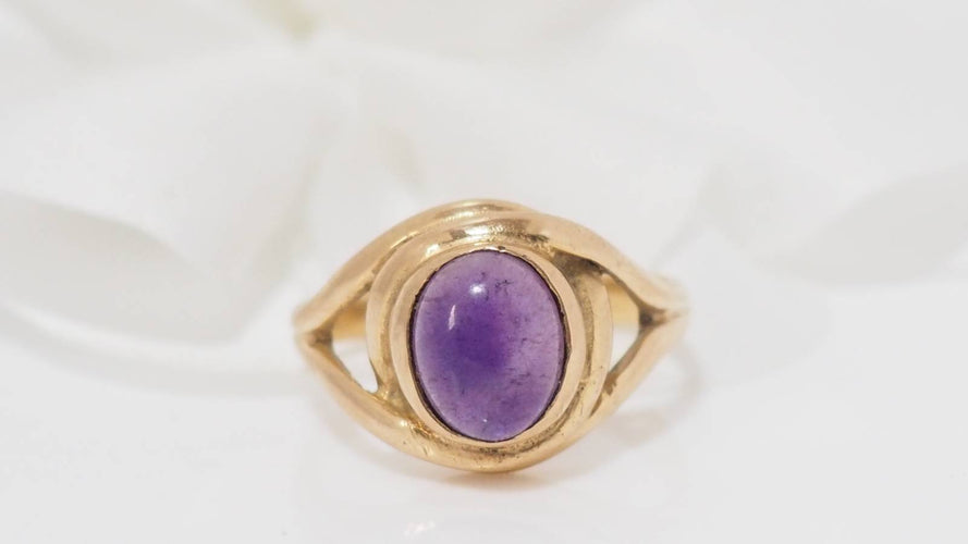 Bague Bague vintage en or jaune et améthyste 58 Facettes 31231