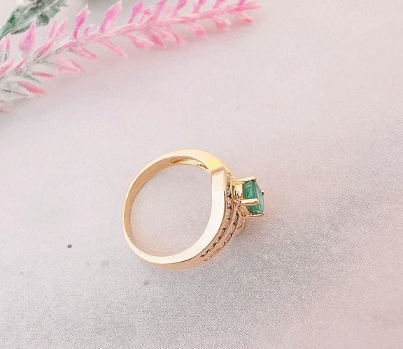 Bague Bague Emeraude Diamants Or jaune 58 Facettes AA 1488