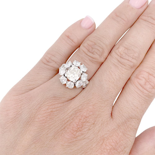 Bague 49 Bague marguerite diamants, platine. 58 Facettes 32928
