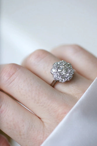 Bague 51.5 Bague marguerite diamants 2 carats 58 Facettes