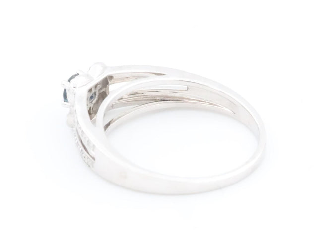 Bague 53 Mauboussin Bague Solitaire Chance of love Or blanc Saphir 58 Facettes 1655229CN