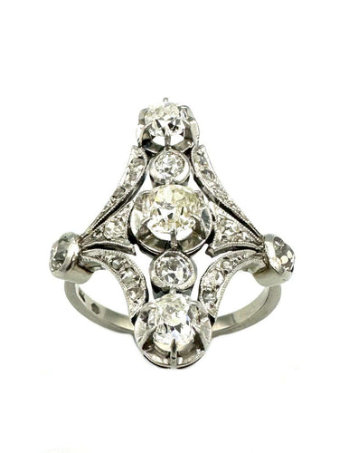 Bague 55 Bague Art-Deco, or, platine et diamants 58 Facettes