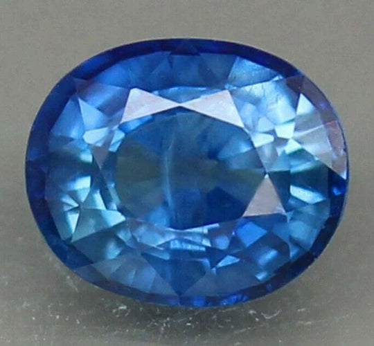 Gemstone Saphir bleu chauffé non traité 1.59cts 58 Facettes 266