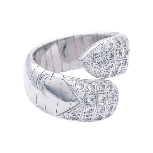 Bague 51 Bague Chaumet, "Plume pointes diamants croisées", or blanc, diamants. 58 Facettes 32613