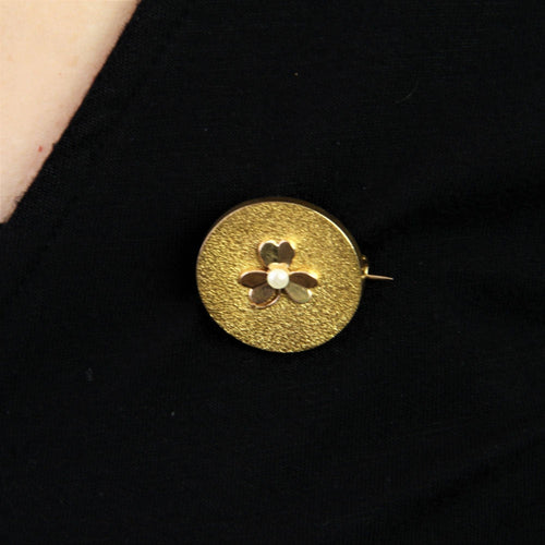 Broche Broche or jaune trèfle perle 58 Facettes CVBR19