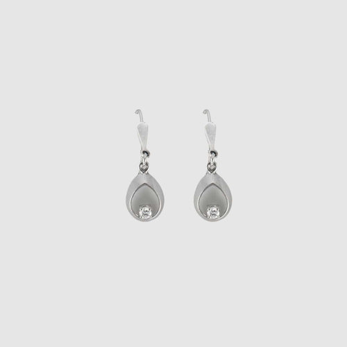 Boucles d'oreilles Boucles d'oreilles pendantes Diamants 58 Facettes EL2-84