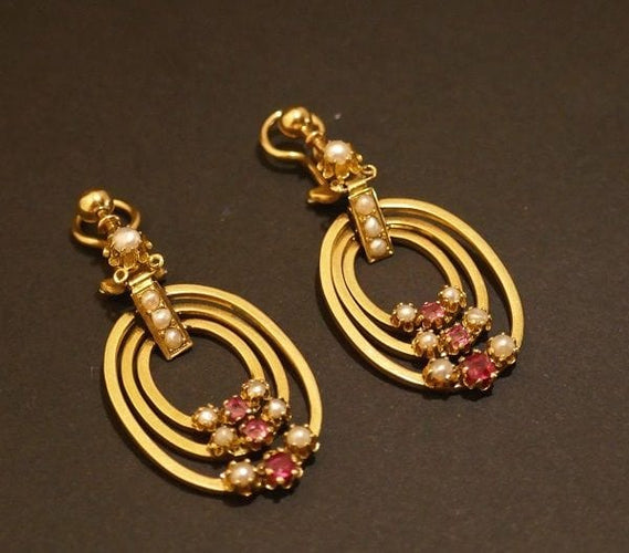 Boucles d'oreilles Pendants d'Oreilles Rubis Et Perles Fines, Or 18 Carats 58 Facettes 1024657