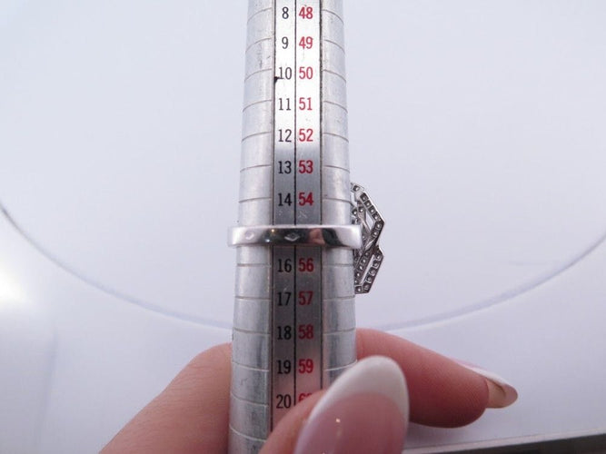 Bague 55 bague CHANEL camelia 1932 or blanc 18k & 167 diamants 2.31ct 58 Facettes 255365