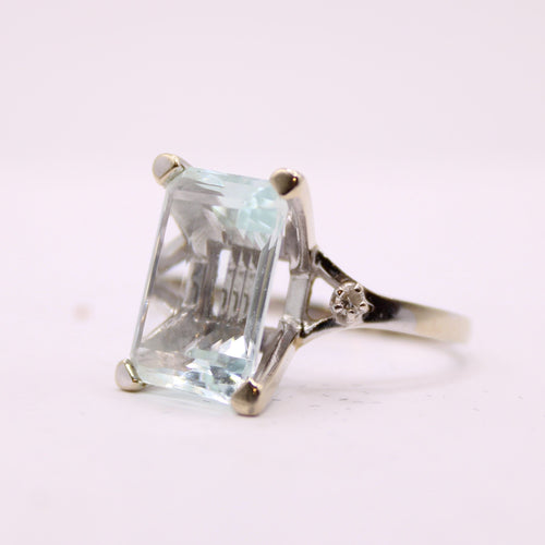 Bague 50 Bague Aigue-Marine Diamants 58 Facettes