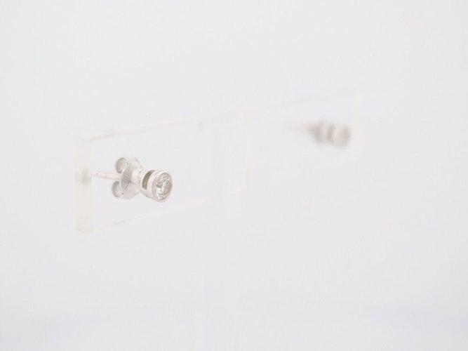 Boucles d'oreilles boucles d'oreilles VANESSA TUGENDHAFT identity solitaires or diamant 58 Facettes 252506