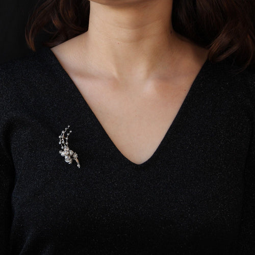 Broche Broche ancienne diamants branche fleurie 58 Facettes 22-010
