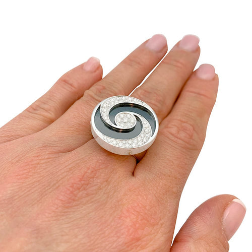 Bague 53 Bague Bulgari "Hypnotique" plateau tournant or blanc et acier, onyx et diamants. 58 Facettes 31216
