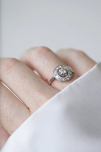 Bague Bague ronde Art Déco platine et diamants 58 Facettes