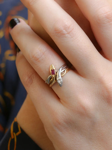Bague Bague deux serpents diamant rubis 58 Facettes J41