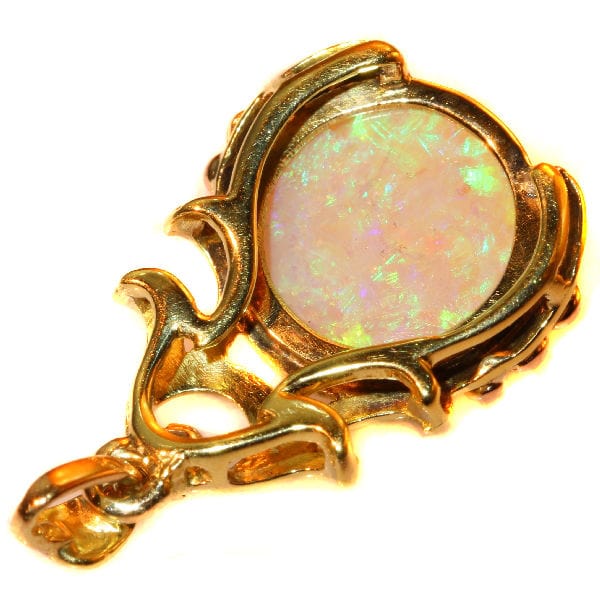 Pendentif Pendentif en or, opale cabochon 58 Facettes 17300-0096