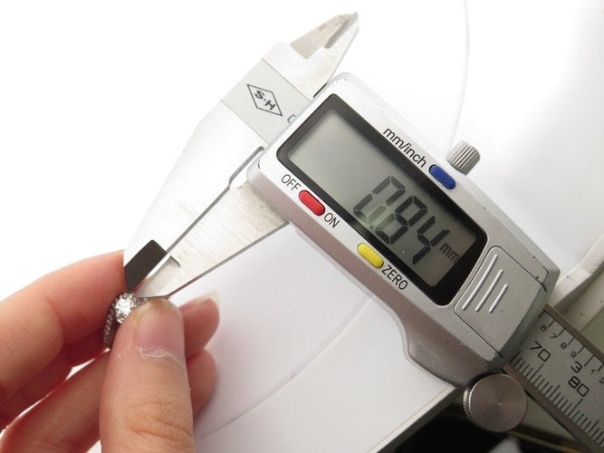 Bague 53 bague DE BEERS solitaire caress platine diamants 0.44ct 58 Facettes 255724