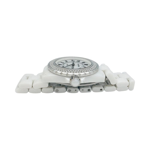 Montre Montre Chanel "J12" céramique blanche, diamants. 58 Facettes 31692
