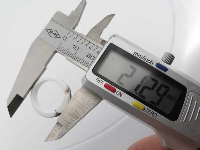 Bague 50 bague CHANEL ultra ceramique blanche or blanc 18k & diamant t50 58 Facettes 253051