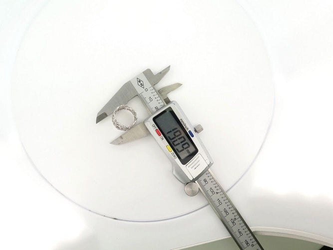 Bague 50 bague DJULA dentelles vagues 50 en or blanc 18k & diamants 58 Facettes 242626