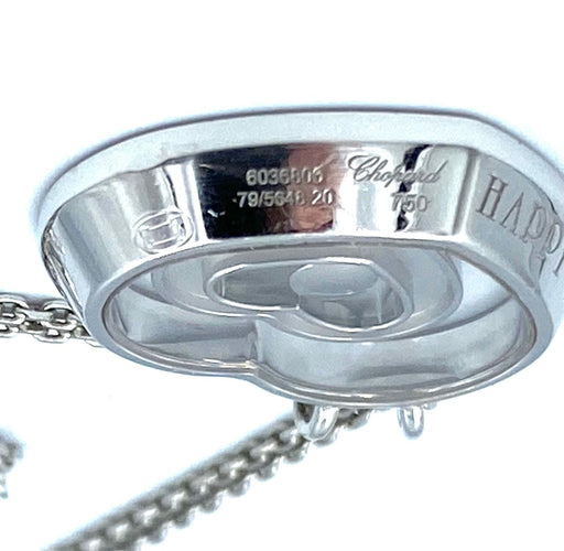 Collier Chopard. Happy Spirit, pendentif or blanc 18K et diamant 58 Facettes