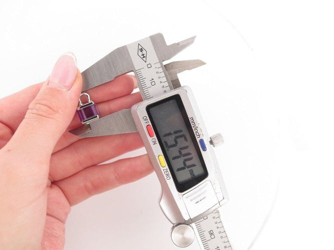 Pendentif pendentif LOUIS VUITTON emprise cubo amethyste or blanc 18k 58 Facettes 257864