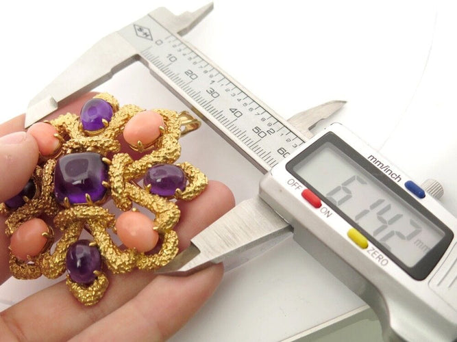 Broche broche pendentif VAN CLEEF & ARPELS delphes 1975 or cabochons corail & amethyste 58 Facettes 257359