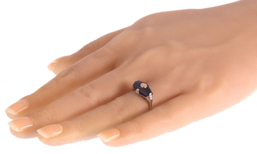 Bague 54 Bague Art Déco diamant et onyx 58 Facettes 19324-0206
