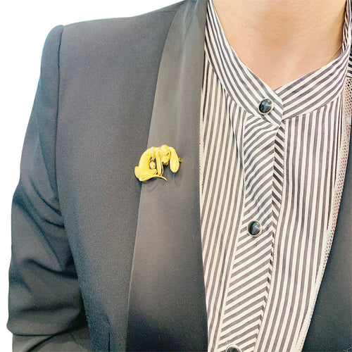Broche Broche vintage "Teckel", or jaune, diamants. 58 Facettes 32545