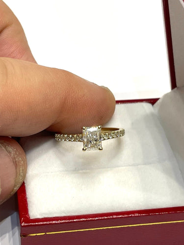 Bague Bague Solitaire or jaune diamant 0,70 ct 58 Facettes