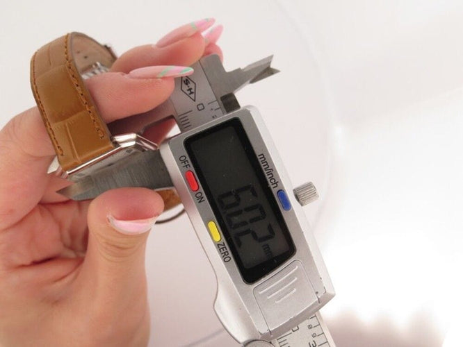 Montre vintage montre BAUME ET MERCIER lady 38260 27 mm quartz or blanc 18k 58 Facettes 252218