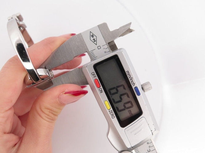 Montre montre GUCCI bamboo diamants quartz acier palladie 58 Facettes 256725